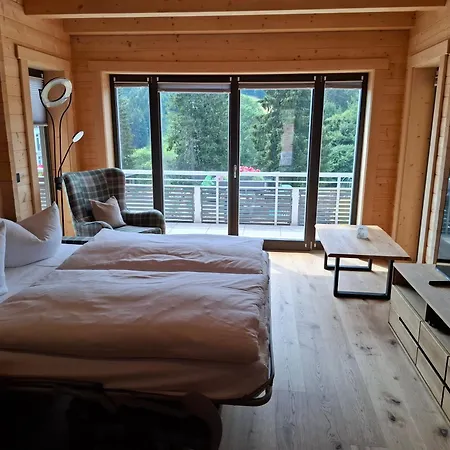 Schwarzwald Wellness شقة